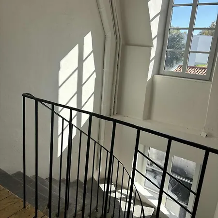 Moderne Proche De L'autoroute Apartamento *